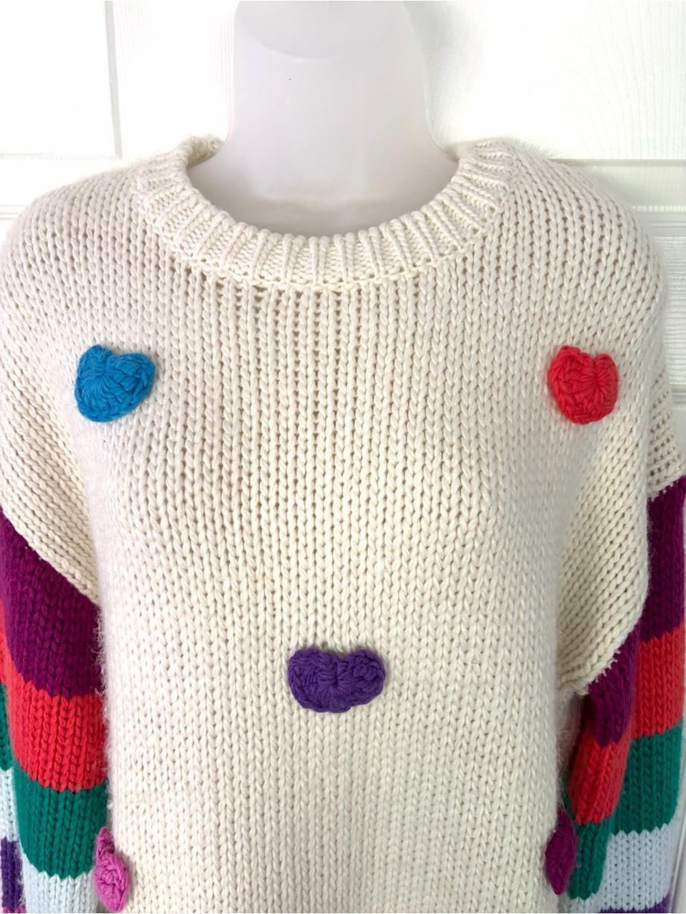 Main Strip 3D Heart Crochet Multi Stripe
Contrast Sweater size Medium - Picture 7 of 16